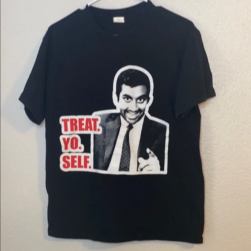 Parks and Recreation Graphic Tee Black Red Size M